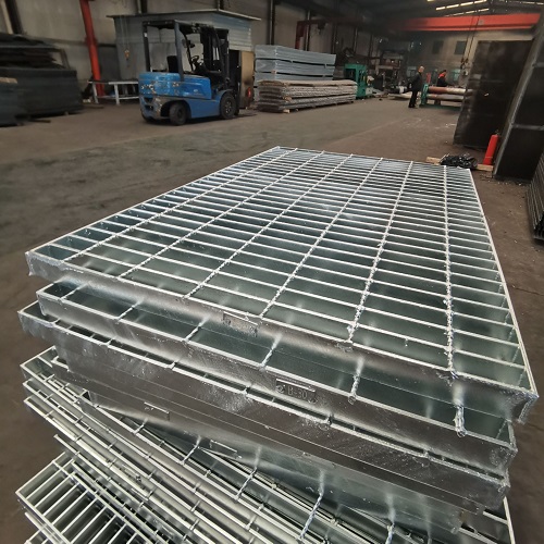 G325/30/100WFG壓焊鋼格板鋼格柵板：提升鋼結構平臺的安全性