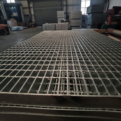 熱浸鋅防腐g403/30/100鋼格板鋼格柵港口中的應用：四大優勢