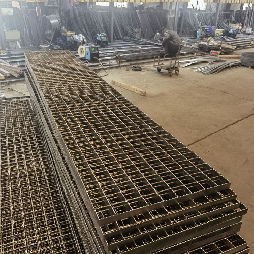 平臺鋼格柵鋼格板的規(guī)格及選擇指南