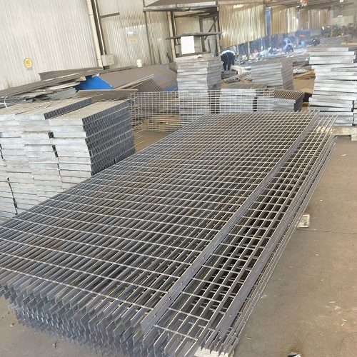 養殖用鋼格板踏步板優勢和分類