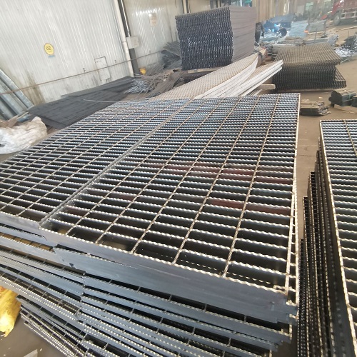 鋼格板重量計(jì)算指南：如何精準(zhǔn)估算采購成本？