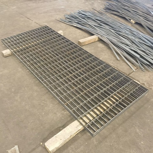 鋼格柵對比傳統材料，優勢竟有這么多？