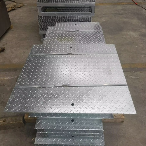 鋼格板在城市廣場中的創新應用