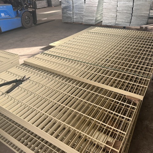 鋼格柵板尺寸定制需要注意哪些細節